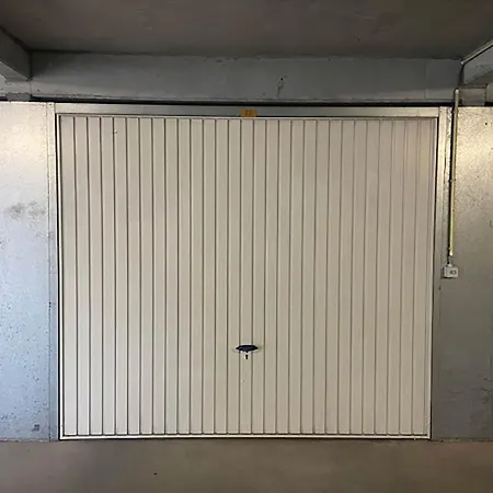 Bright With Sea View Apartment *